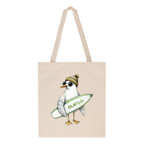 Tote bag con diseño marinero de una gaviota surfera con tabla que dice Ola Mola – Colección Marinera